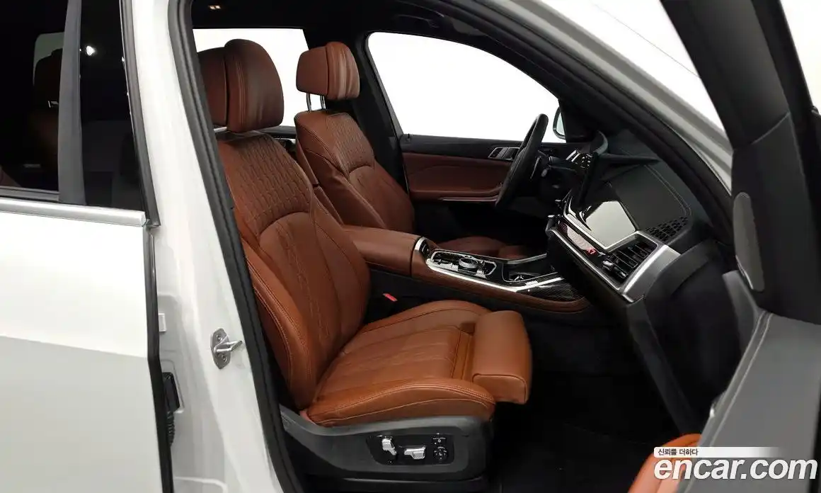 BMW X7 2025 3.0 Автомат в Москве № 278331, фото 1