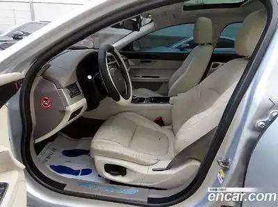 Jaguar XF 2017 2.0 Автомат в Москве № 283899, миниатюра 5