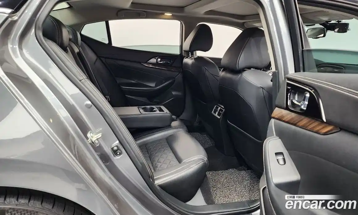 Nissan Maxima 2016 3.5 Автомат в Москве № 284970, фото 8