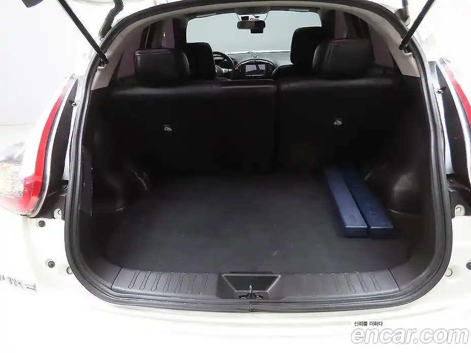 Nissan Juke 2016 1.6 Автомат в Москве № 285068, фото 11