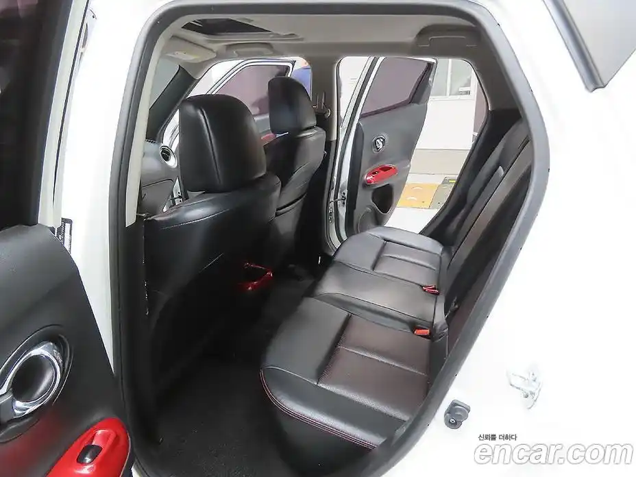 Nissan Juke 2016 1.6 Автомат в Москве № 285068, фото 10