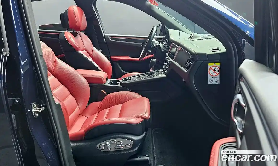 Porsche Macan 2021 2.0 Автомат в Москве № 294195, фото 13