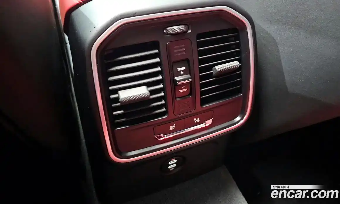 Porsche Macan 2021 2.0 Автомат в Москве № 294195, фото 18