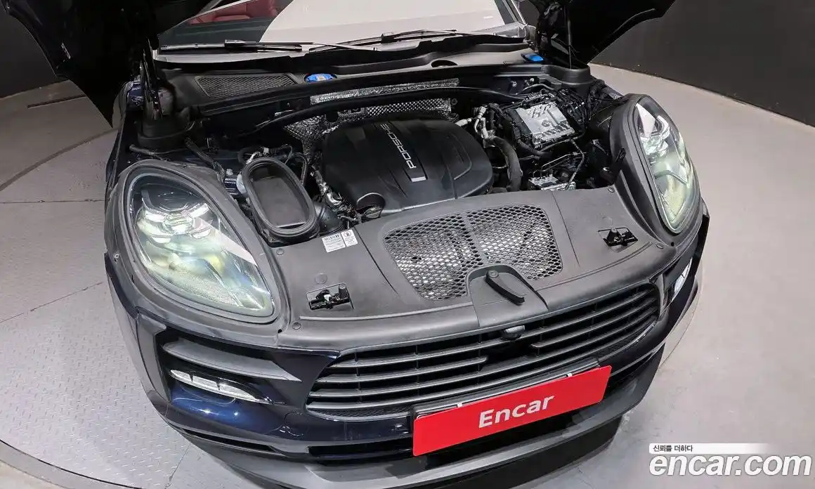 Porsche Macan 2021 2.0 Автомат в Москве № 294195, фото 4