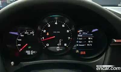 Porsche Macan 2021 2.0 Автомат в Москве № 294195, миниатюра 6