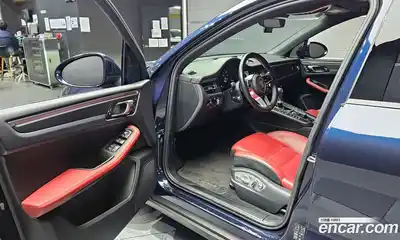 Porsche Macan 2021 2.0 Автомат в Москве № 294195, миниатюра 7