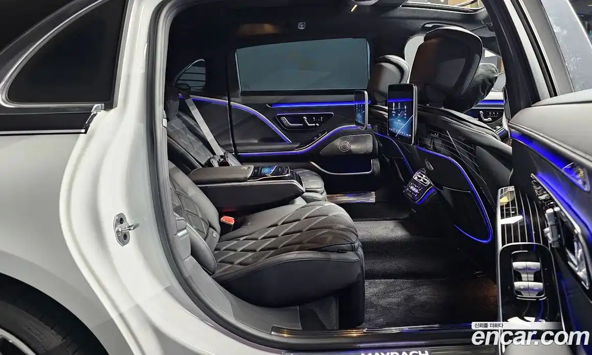 Mercedes-Benz S-Class 2024 4.0 Автомат в Москве № 307257, фото 13