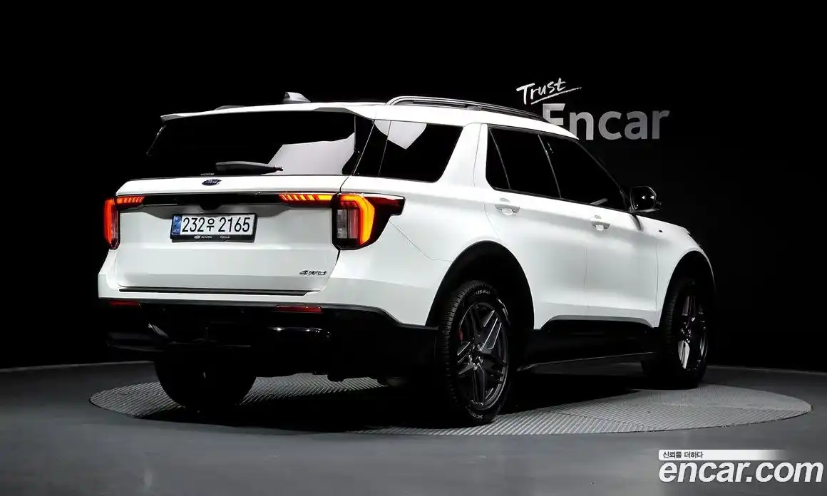 Ford Explorer 2025 2.3 Автомат в Москве № 310418, фото 13