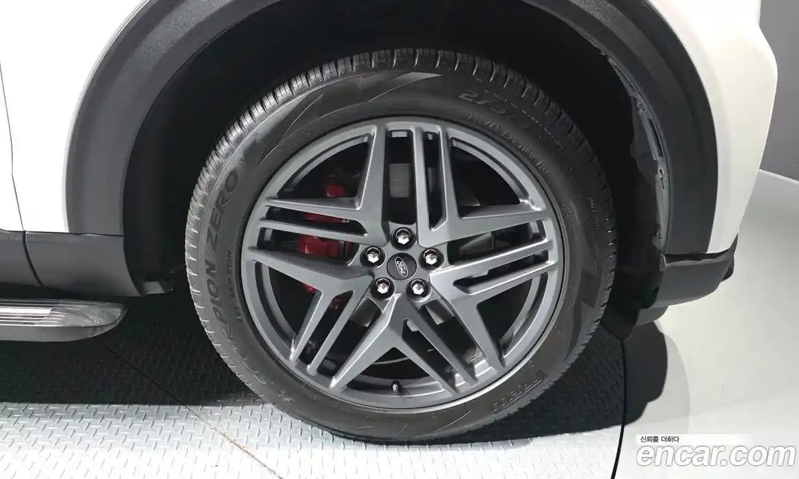 Ford Explorer 2025 2.3 Автомат в Москве № 310418, фото 10