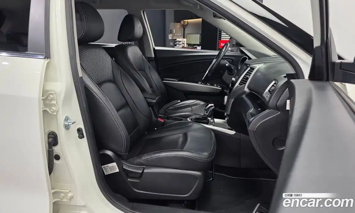 SsangYong TIBOLI 2019 1.6 Автомат в Москве № 31052, фото 18