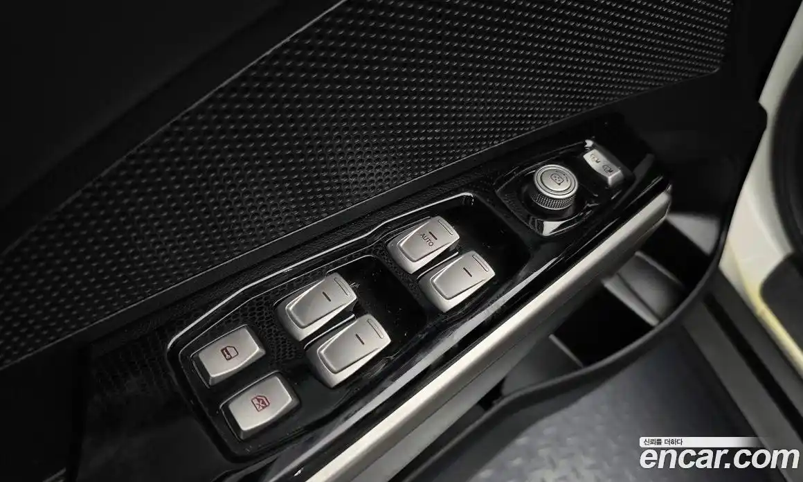 SsangYong TIBOLI 2019 1.6 Автомат в Москве № 31052, фото 10