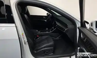 Audi A6 2023 2.0 Автомат в Москве № 311671, миниатюра 11