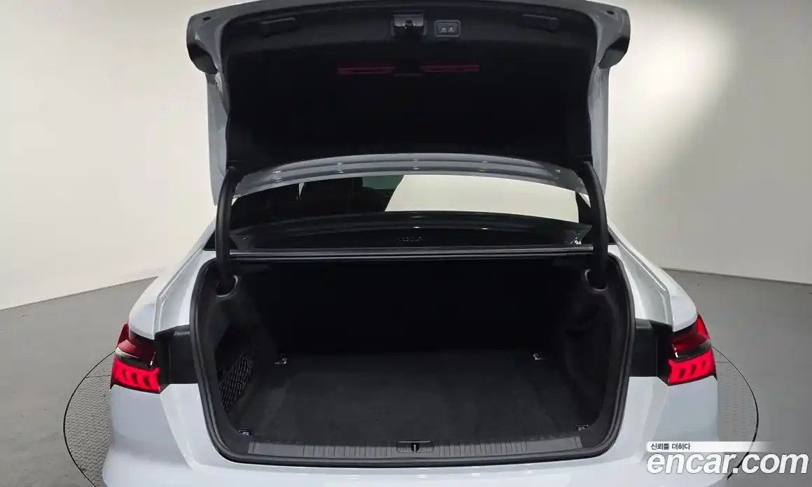 Audi A6 2023 2.0 Автомат в Москве № 311671, фото 20