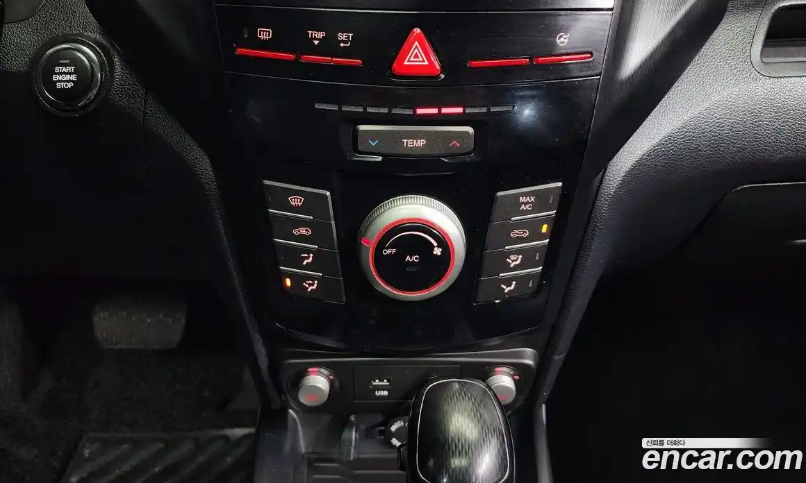 SsangYong TIBOLI 2016 1.6 Автомат в Москве № 31884, фото 8