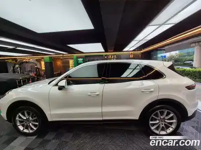 Porsche Cayenne 2019 3.0 Автомат в Москве № 332052, миниатюра 6