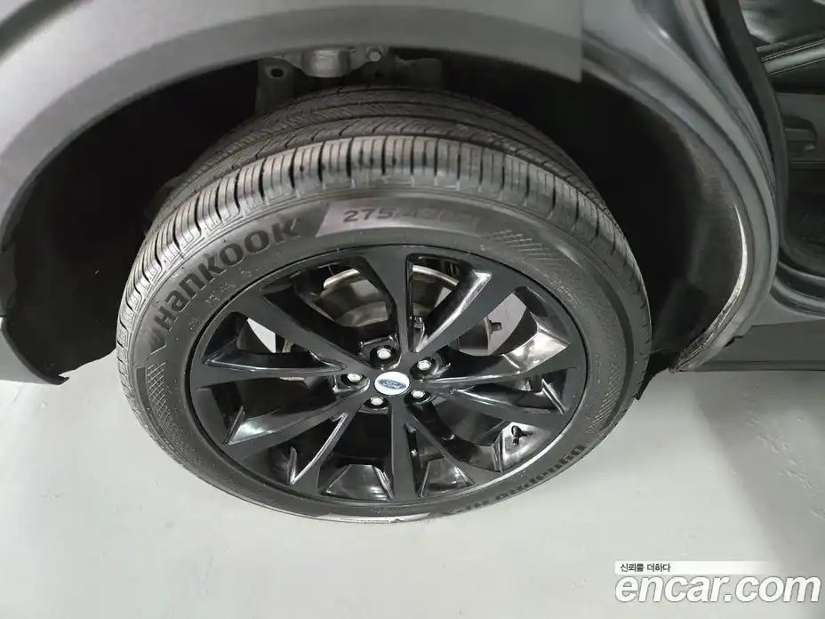 Ford Explorer 2022 3.0 Автомат в Москве № 337449, фото 18