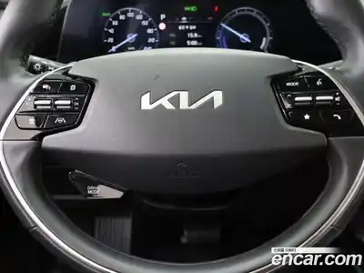 Kia Niro 2023 Автомат в Москве № 338673, миниатюра 12
