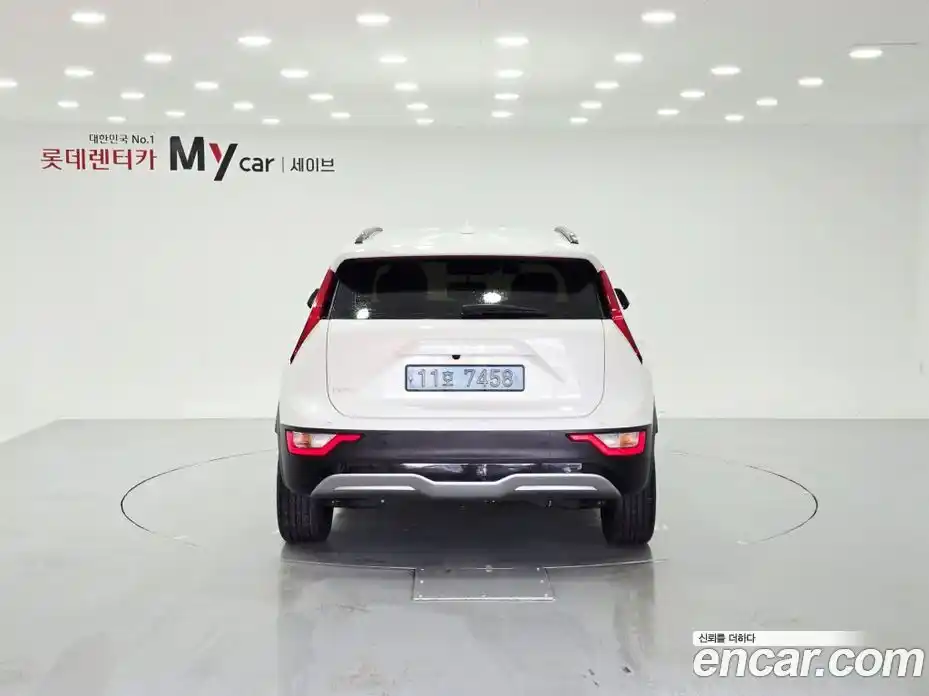 Kia Niro 2023 Автомат в Москве № 338673, фото 4