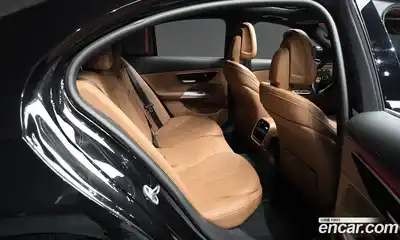 Mercedes-Benz E-Class, 2024