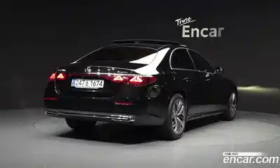 Mercedes-Benz E-Class 2024 2.0 Автомат в Москве № 338995, миниатюра 3