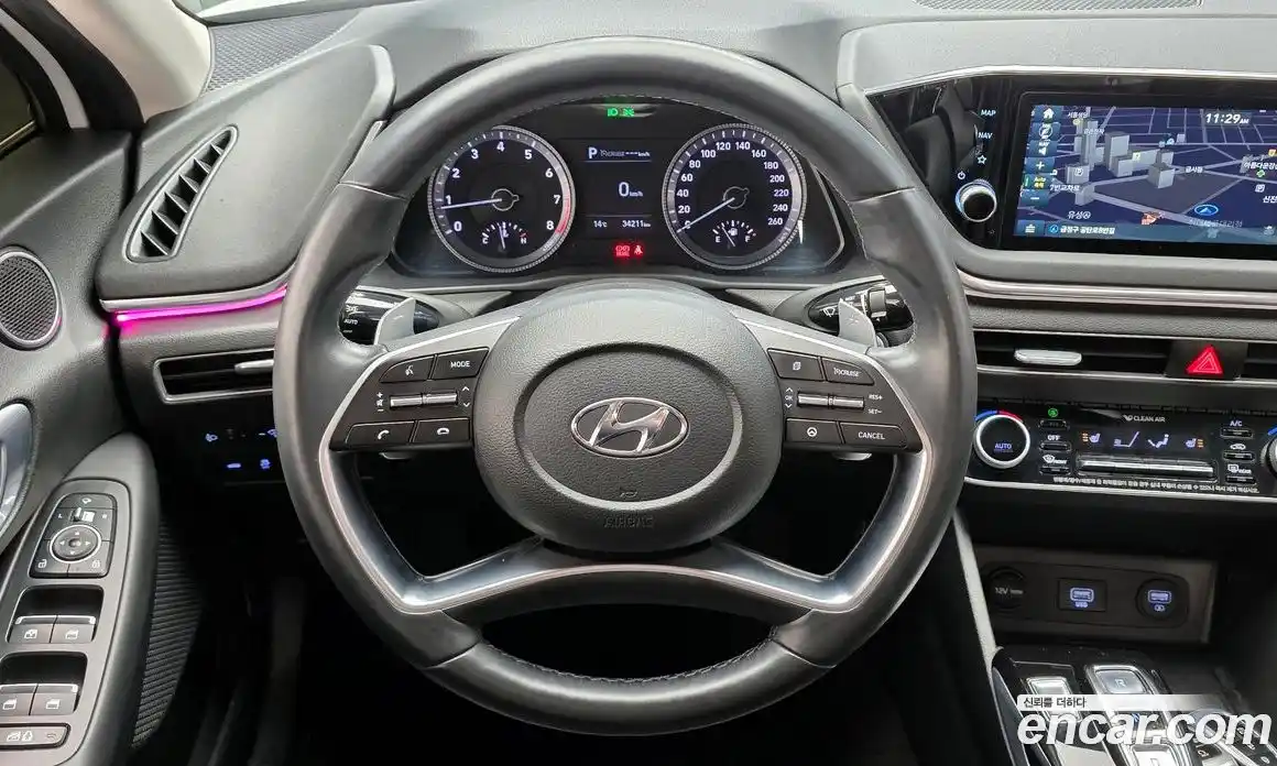 Hyundai Sonata 2020 2.0 Автомат в Москве № 356726, фото 12