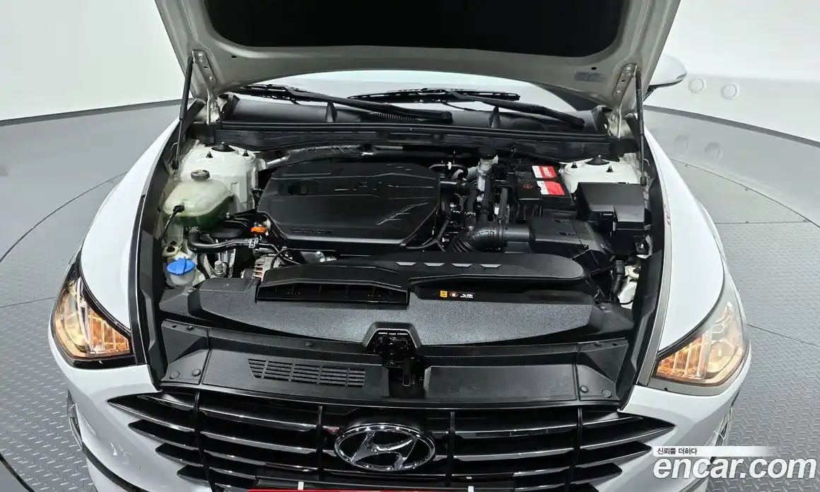 Hyundai Sonata 2020 2.0 Автомат в Москве № 356726, фото 5