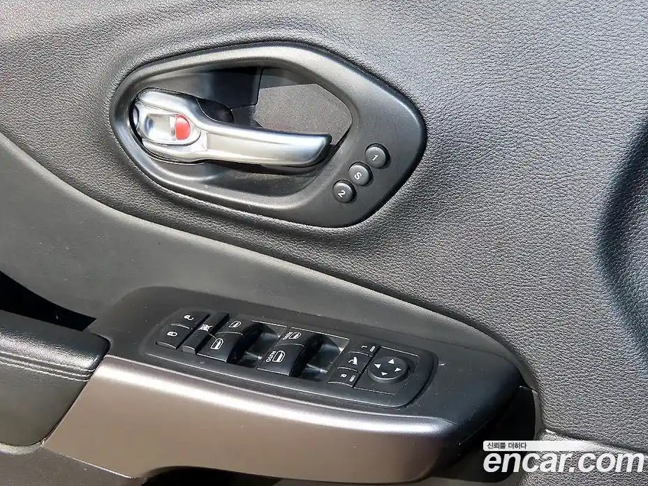 Jeep Cherokee 2020 2.4 Автомат в Москве № 360679, фото 11