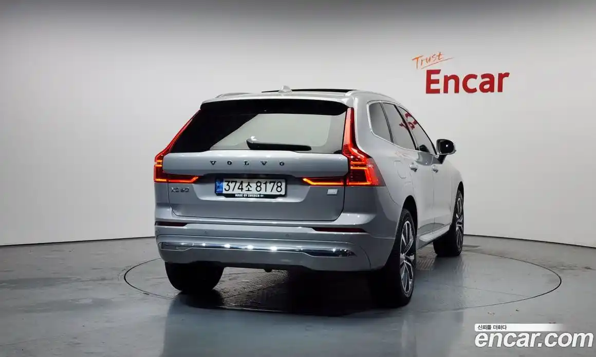 Volvo XC60 2022 2.0 Автомат в Москве № 373761, фото 4