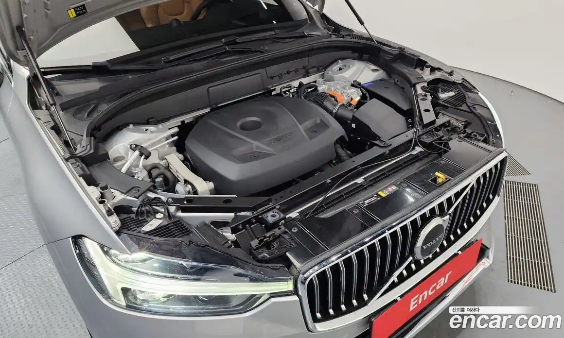 Volvo XC60 2022 2.0 Автомат в Москве № 373761, фото 6