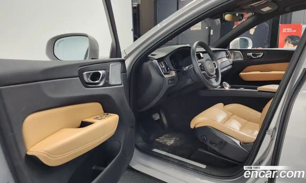 Volvo XC60 2022 2.0 Автомат в Москве № 373761, фото 10