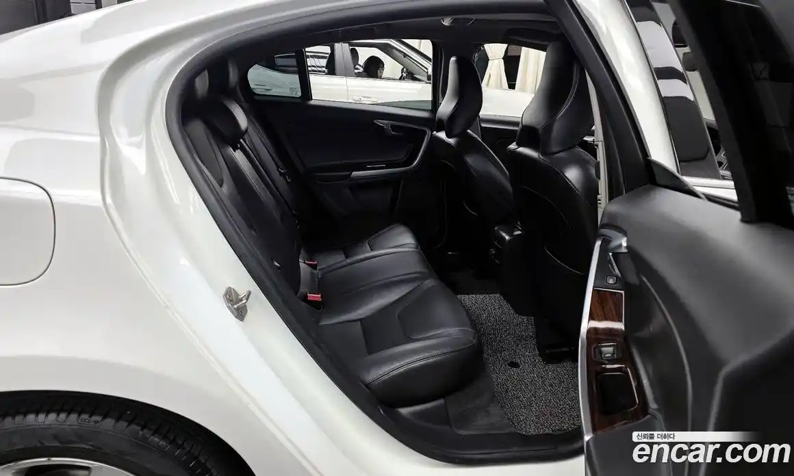 Volvo S60 2018 2.0 Автомат в Москве № 373912, фото 12