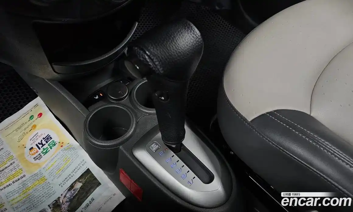 Chevrolet Spark 2012 1.0 Автомат в Москве № 390079, фото 9