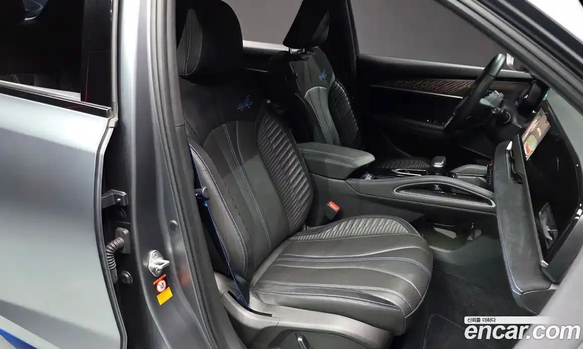 Renault Grand Koleos 2025 1.5 Автомат в Москве № 397679, фото 10