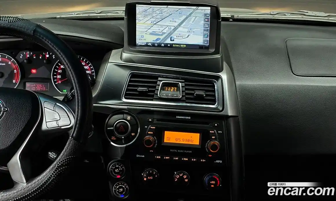 SsangYong Korando 2016 2.0 Автомат в Москве № 409251, фото 14