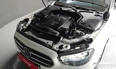 Mercedes-Benz E-Class 2021 2.0 Автомат в Москве № 412973, миниатюра 6