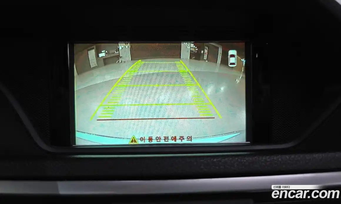 Mercedes-Benz E-Class 2011 1.8 Автомат в Москве № 413030, фото 16