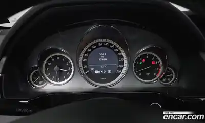 Mercedes-Benz E-Class 2011 1.8 Автомат в Москве № 413030, миниатюра 8