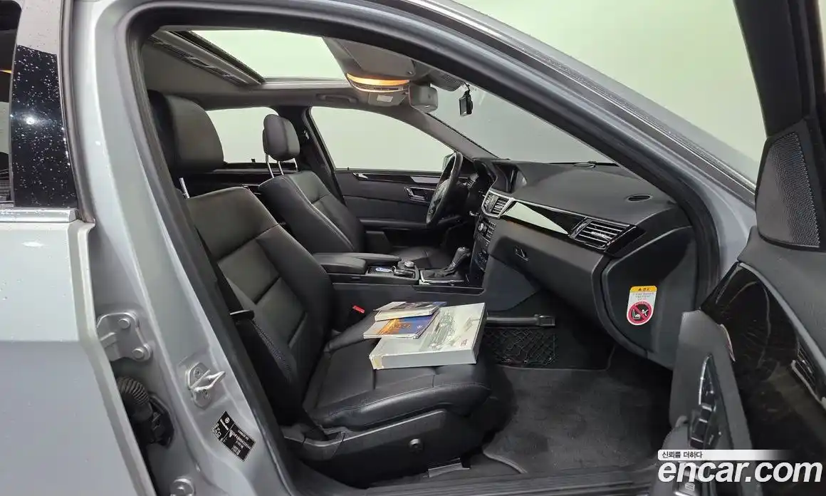 Mercedes-Benz E-Class 2011 1.8 Автомат в Москве № 413030, фото 10