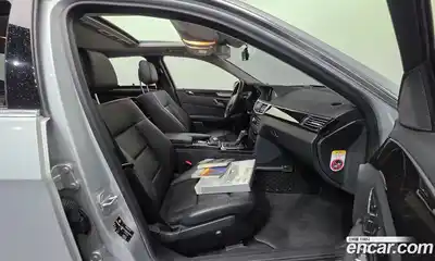 Mercedes-Benz E-Class 2011 1.8 Автомат в Москве № 413030, миниатюра 10