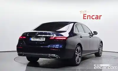 Mercedes-Benz E-Class, 2022