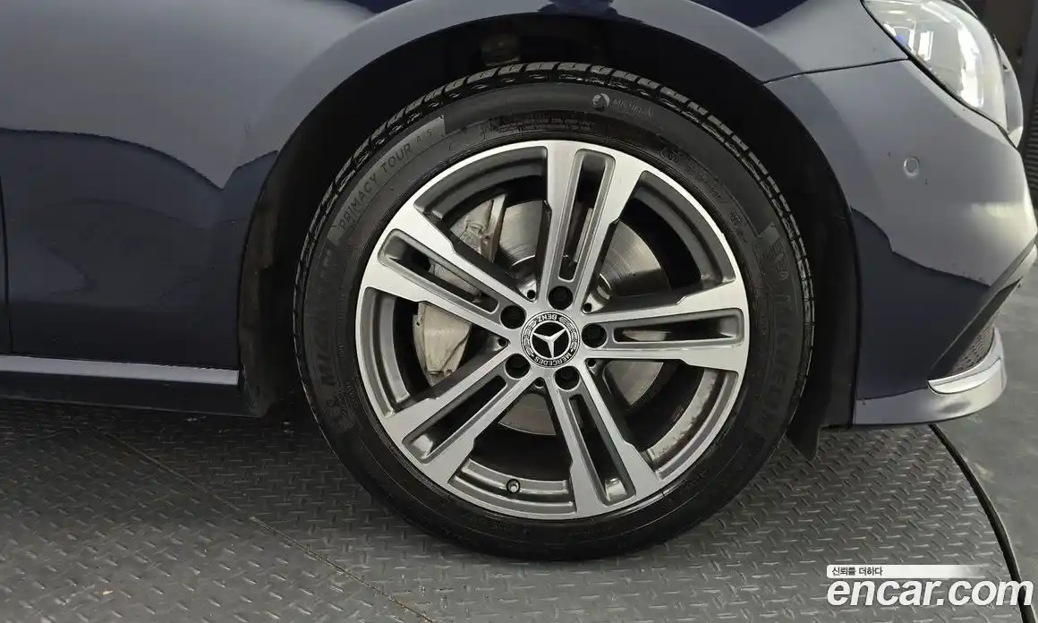 Mercedes-Benz E-Class 2022 2.0 Автомат в Москве № 413274, фото 4