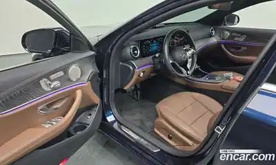 Mercedes-Benz E-Class 2022 2.0 Автомат в Москве № 413274, миниатюра 10
