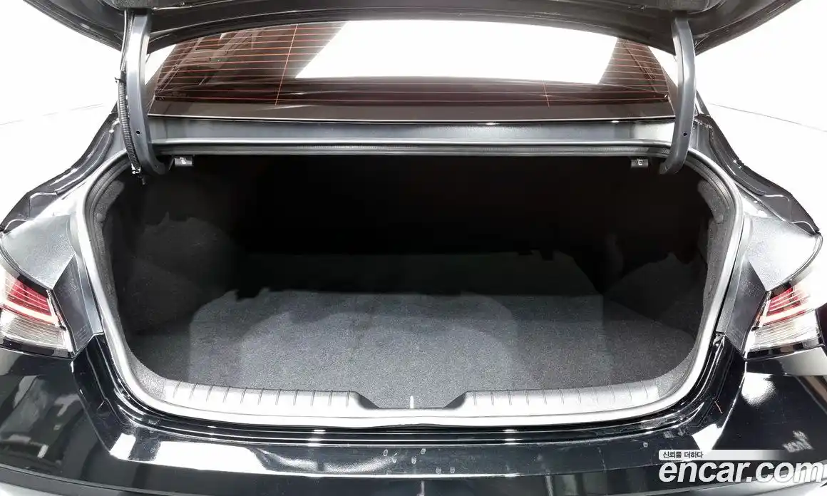 Hyundai Avante 2024 1.6 Автомат в Москве № 45047, фото 20