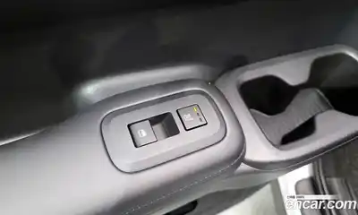 Hyundai Santa Fe 2024 1.6 Автомат в Москве № 501, миниатюра 8