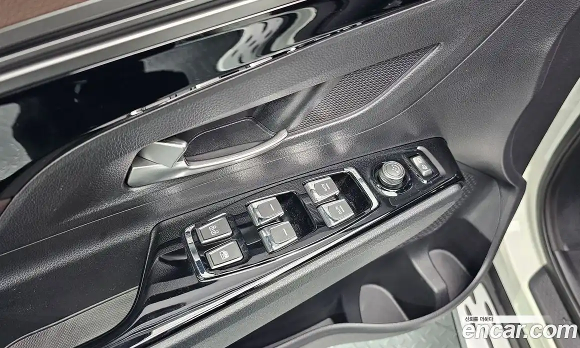 SsangYong Korando 2022 1.5 Автомат в Москве № 517, фото 9