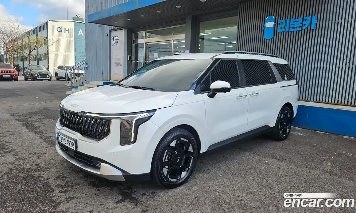 Kia Canival 2025 3.5 Автомат в Москве № 52663, фото 1