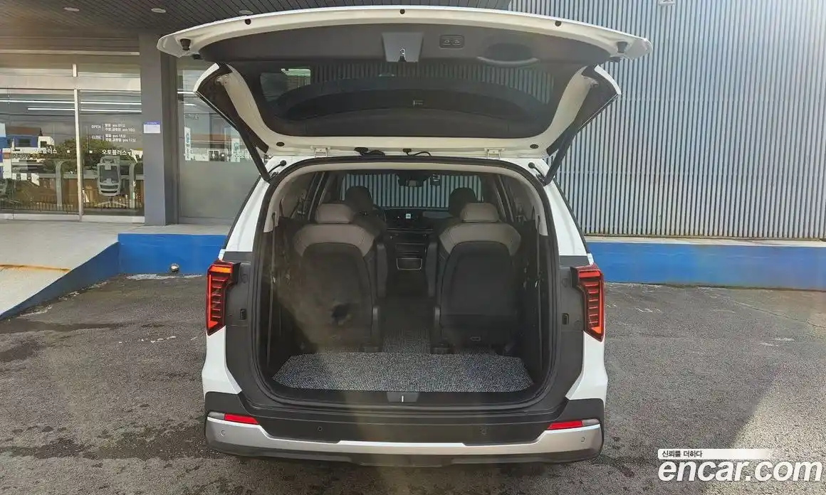 Kia Canival 2025 3.5 Автомат в Москве № 52663, фото 18