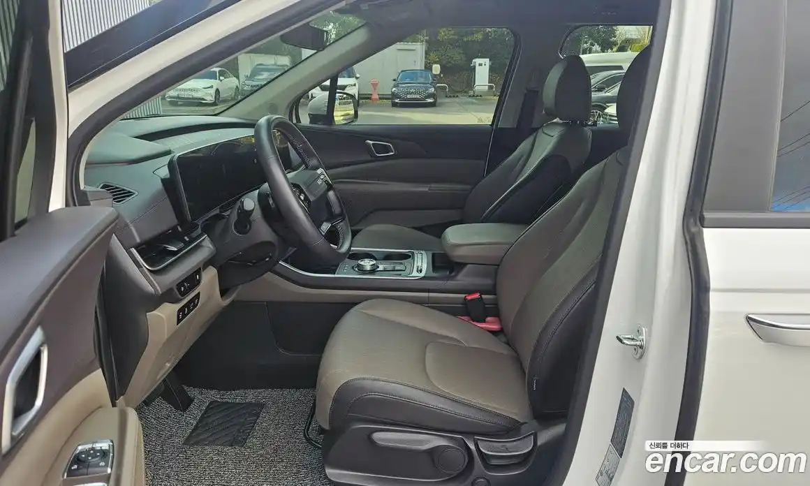 Kia Canival 2025 3.5 Автомат в Москве № 52663, фото 7