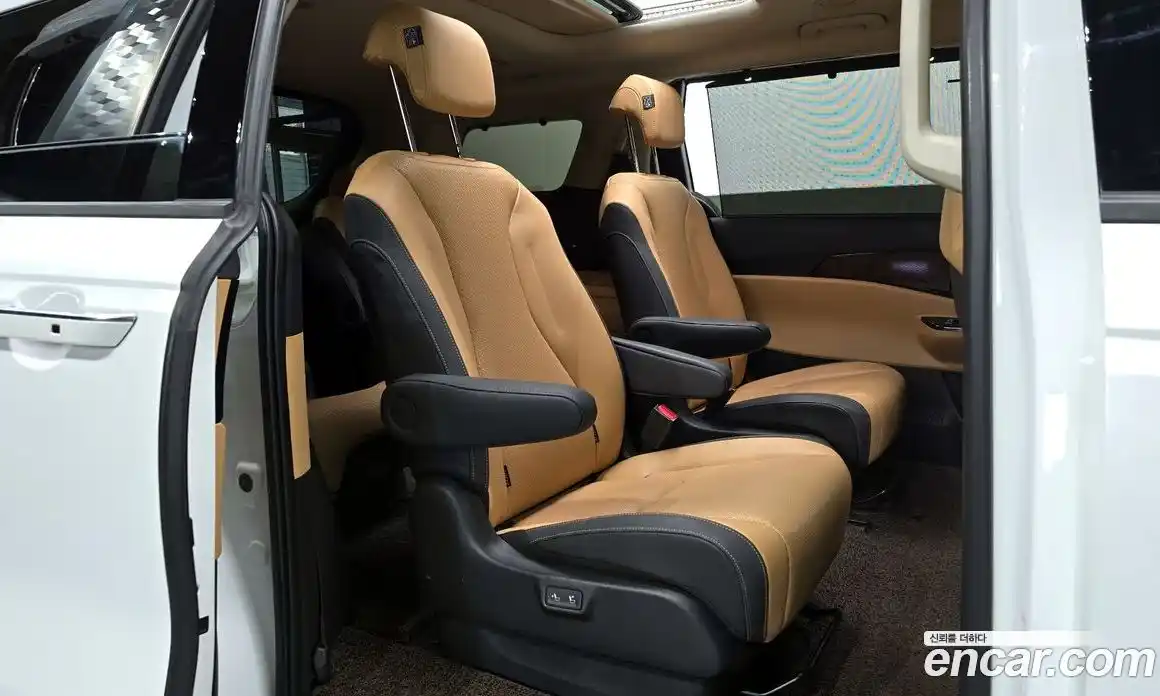 Kia Canival 2023 2.2 Автомат в Москве № 5847, фото 19