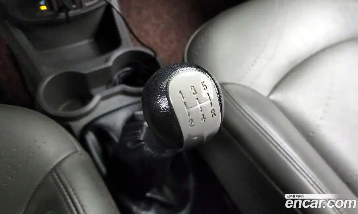 Chevrolet Spark 2014 1.0 Механическая в Москве № 84564, фото 17